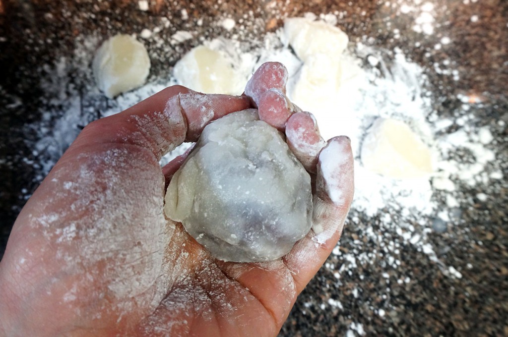 Strawberry Daifuku Steps